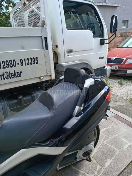 Piaggio MP3 300 B kategorije