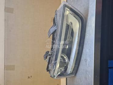 desni far nov za Audi Q3 od 2011. do 2016. god.