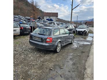 Audi A4 2002. god. -  kompletan auto u delovima