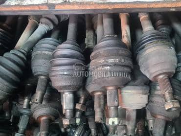 Poluosovina za Citroen C8 od 2002. do 2014. god.