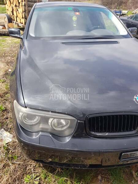 BMW 745 -  kompletan auto u delovima