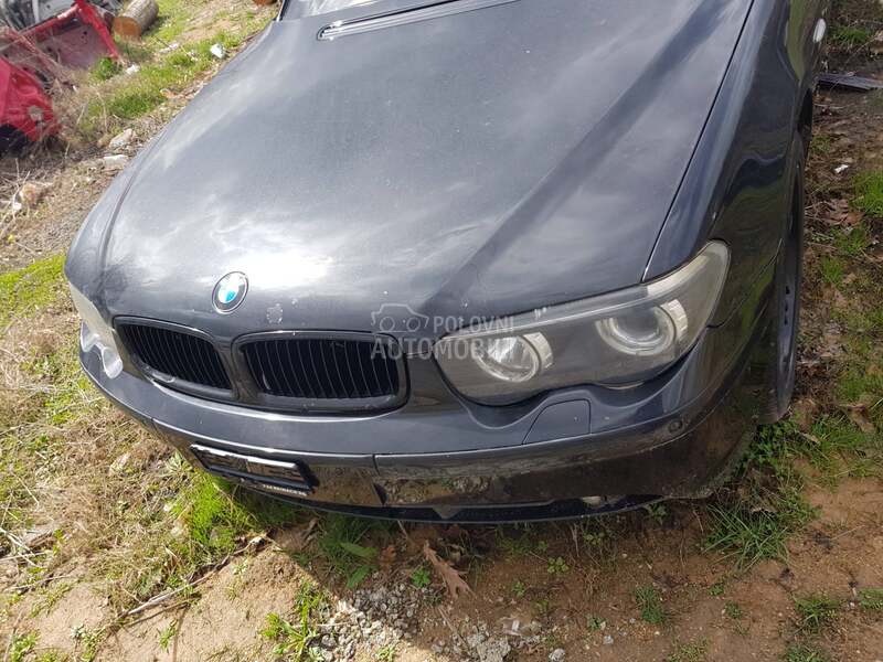 BMW 745 -  kompletan auto u delovima