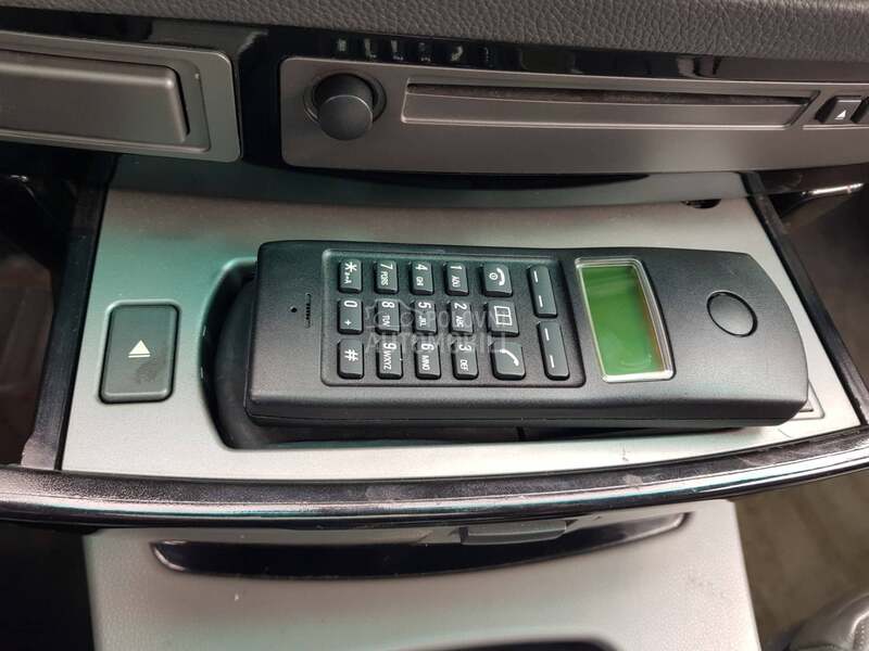 BMW 745 -  kompletan auto u delovima