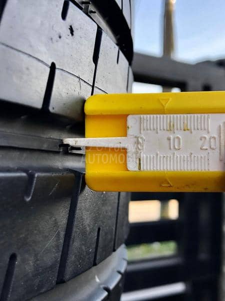 Pirelli 275/35 R21 Letnja