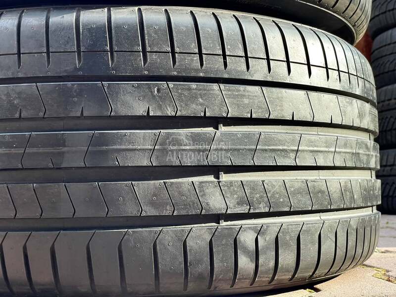 Pirelli 305/35 R21 Letnja