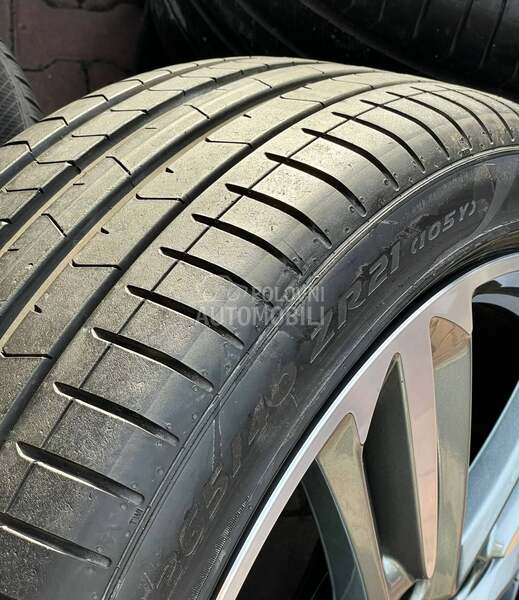 Pirelli 305/35 R21 Letnja