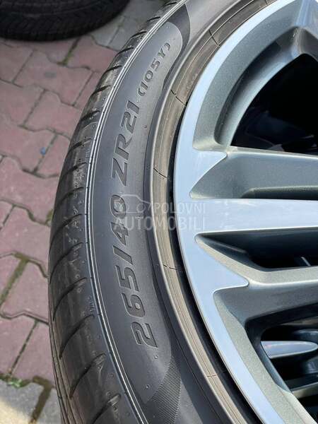 Pirelli 305/35 R21 Letnja