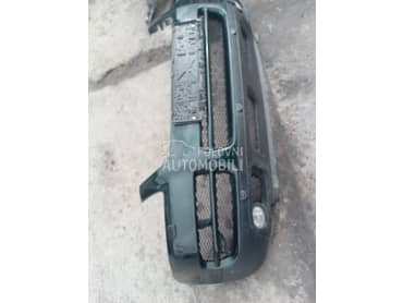 Branik prednji za Volkswagen Touareg za 2005. god.