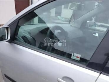 prednje levo staklo-prozor za Volkswagen Polo od 2002. do 2009. god.