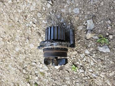 Vodena pumpa za 2.0 TDI za Volkswagen Golf 5