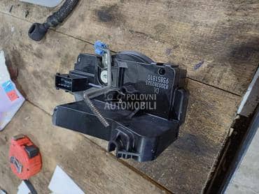 Brava zadnjih vrata Trafic