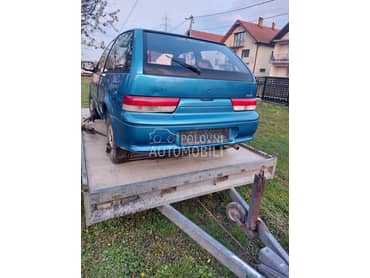 Suzuki Swift -  kompletan auto u delovima