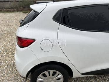 Polustranica desna za Renault Clio od 2012. do 2020. god.