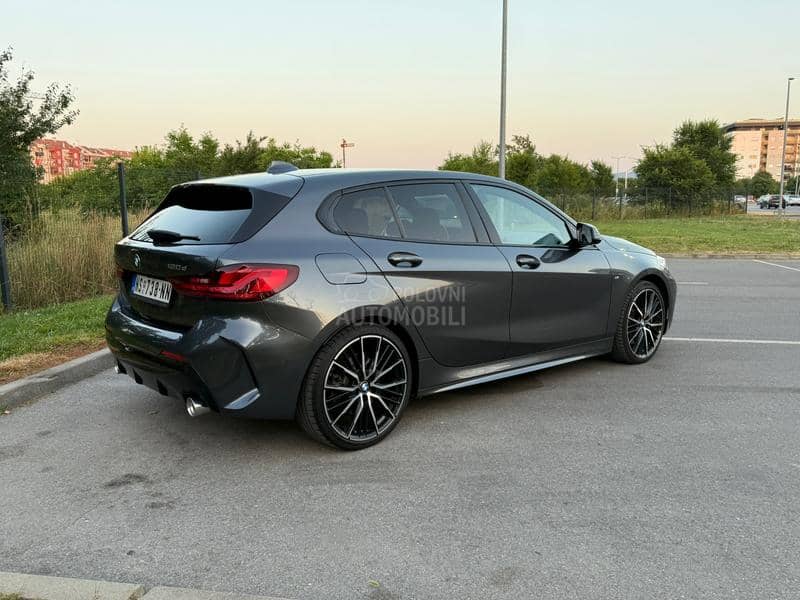 BMW 120 120d xDrive