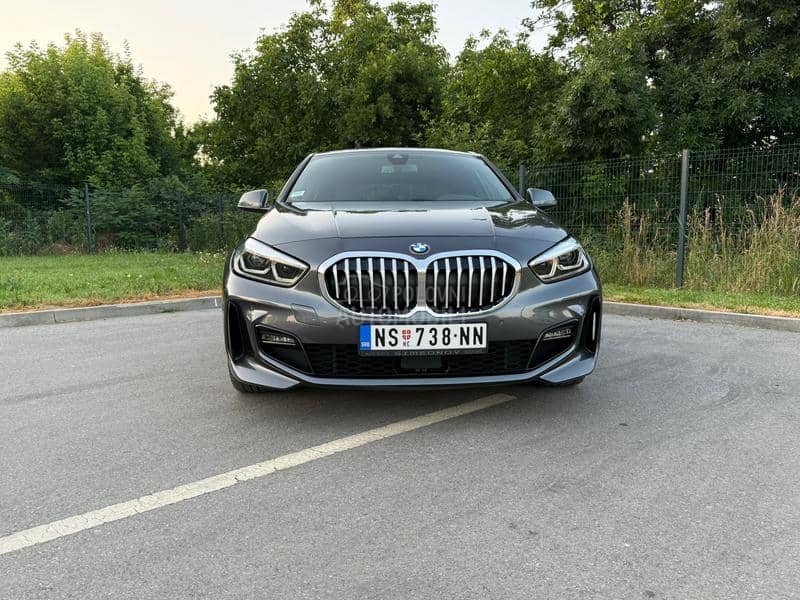 BMW 120 120d xDrive