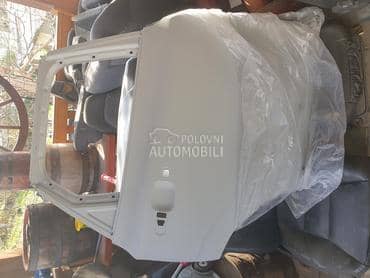 Vrata desna za Volvo XC60 od 2017. do 2023. god.