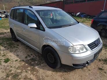 Volkswagen Touran -  kompletan auto u delovima