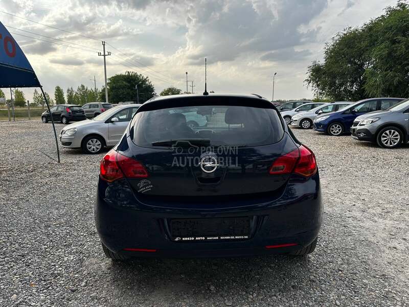 Opel Astra J 1.4