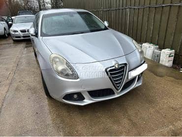 Alfa Romeo Giulietta -  kompletan auto u delovima