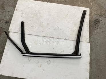 Keder vrata za Volvo V40