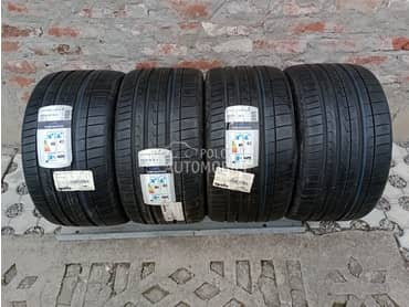Vredestein 295/30 R19 Letnja