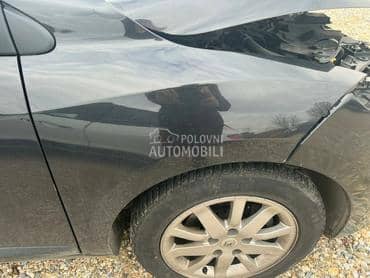 Krilo desno sivo NV676 za Renault Megane od 2009. do 2016. god.