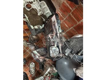 Far desni za Volkswagen Passat B7 od 2011. do 2015. god.