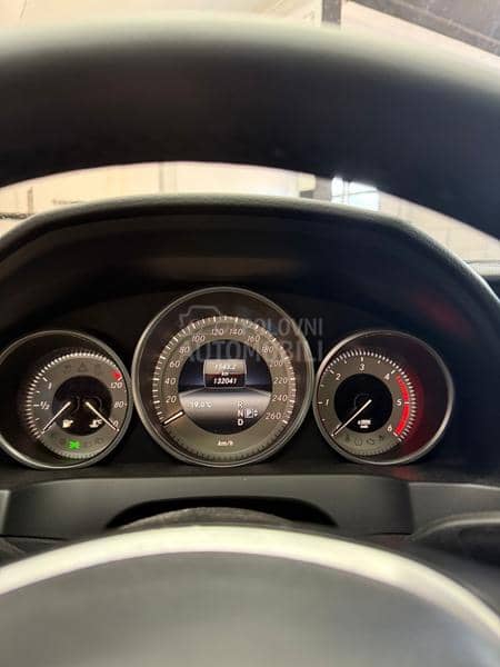 Mercedes Benz E 220 