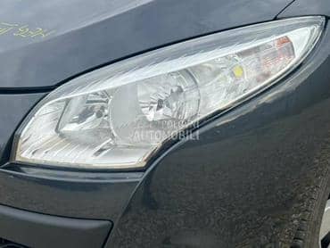 Far levi za Renault Megane od 2009. do 2012. god.