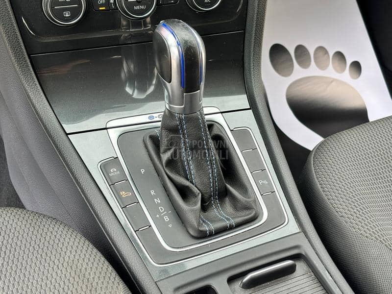 Volkswagen Golf 7 e Golf matrix