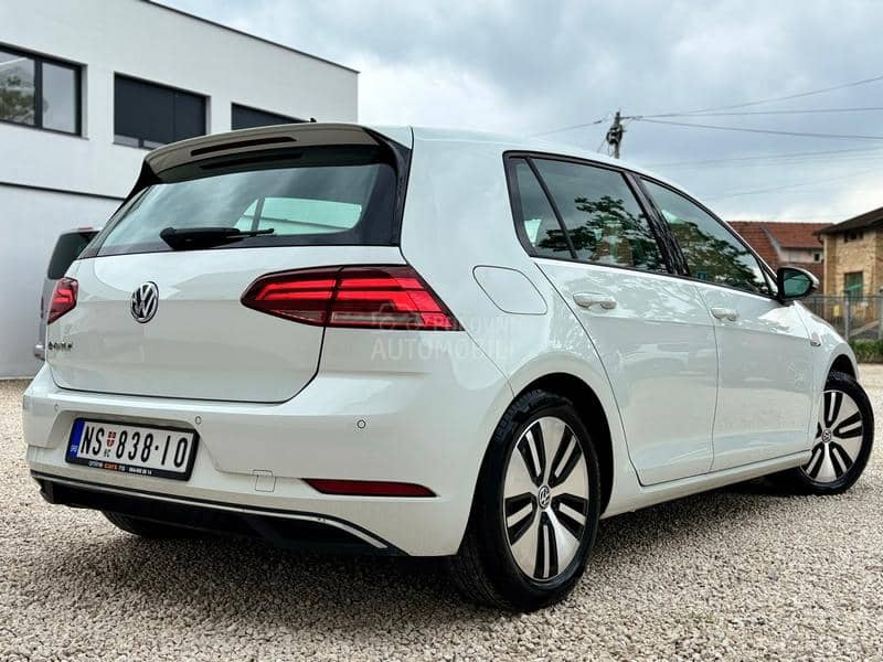 Volkswagen Golf 7 e Golf matrix