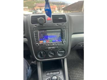 Sredisnja konzola za Volkswagen Golf 5, Golf Plus, Jetta od 2004. do 2009. god.