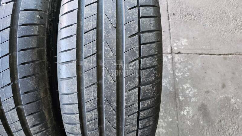 Petlas 235/45 R19 Letnja
