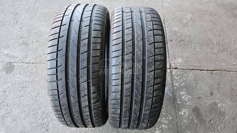 Petlas 235/45 R19 Letnja