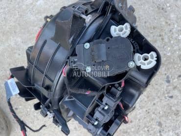 Motorcic ventilacije kabine za BMW 518, 520, 523 ... od 2010. do 2016. god.