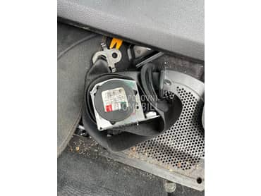 Prednji levi pojas za BMW 518, 520, 523 ... od 2010. do 2016. god.