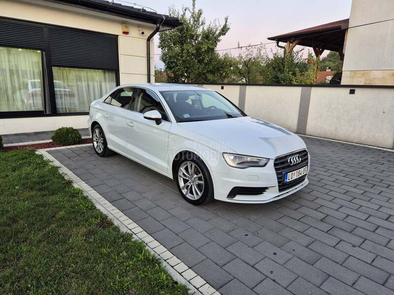 Audi A3 1.6 tdi - Led limuz