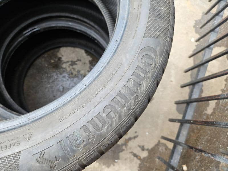 Continental 215/55 R17 Sve sezone