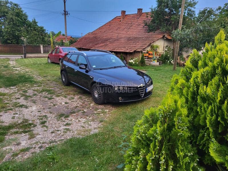Alfa Romeo 159 Distinctive