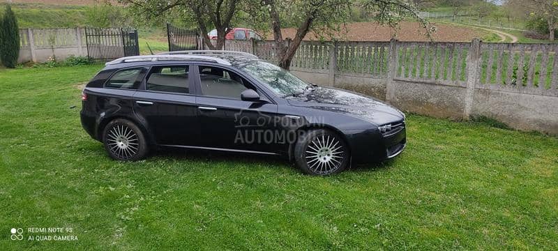 Alfa Romeo 159 Distinctive