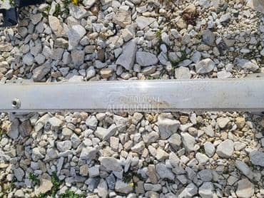 sina  branika za Peugeot RCZ od 2010. do 2015. god.