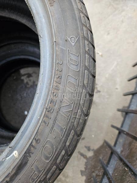 Dunlop 225/45 R17 Letnja