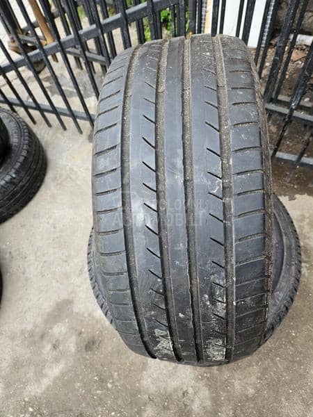 Dunlop 225/45 R17 Letnja