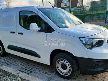 Opel Combo 2023. god. -  kompletan auto u delovima
