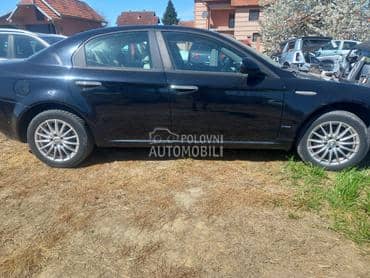 Alfa Romeo 159 -  kompletan auto u delovima