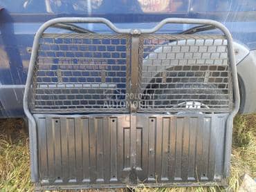 Pregrada za Vana za Fiat Punto od 2001. do 2012. god.