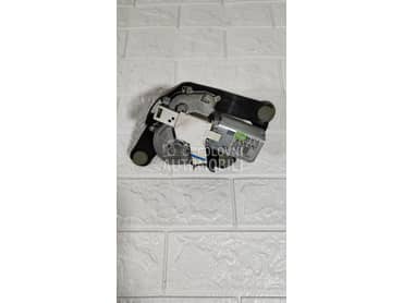 Motor zadneg brisaca za Citroen C5 od 2008. do 2016. god.