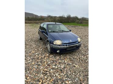 kompletan auto u delovima za Renault Clio od 1998. do 2005. god.