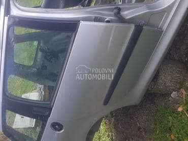zadnja desna vrata sw za Peugeot 206 od 2000. do 2008. god.