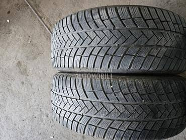Vredestein 215/55 R18 Zimska